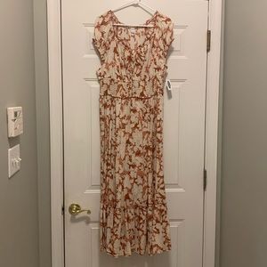 NWT Long Maxi Dress Size Lg